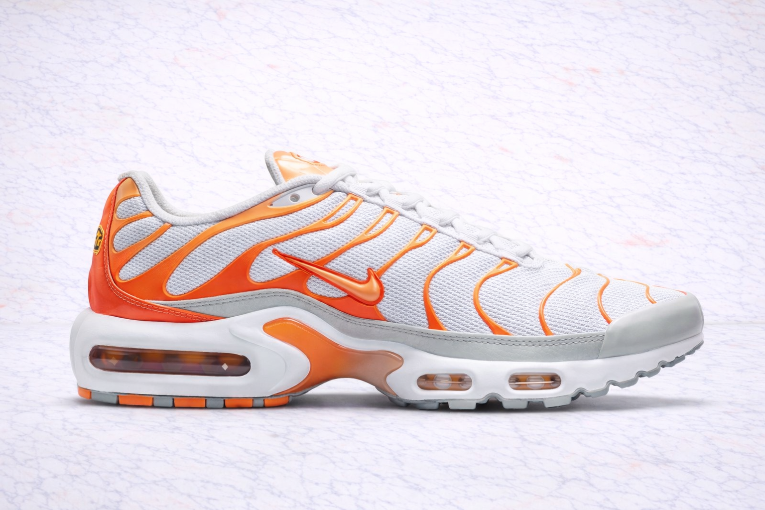 Tn orange et blanche